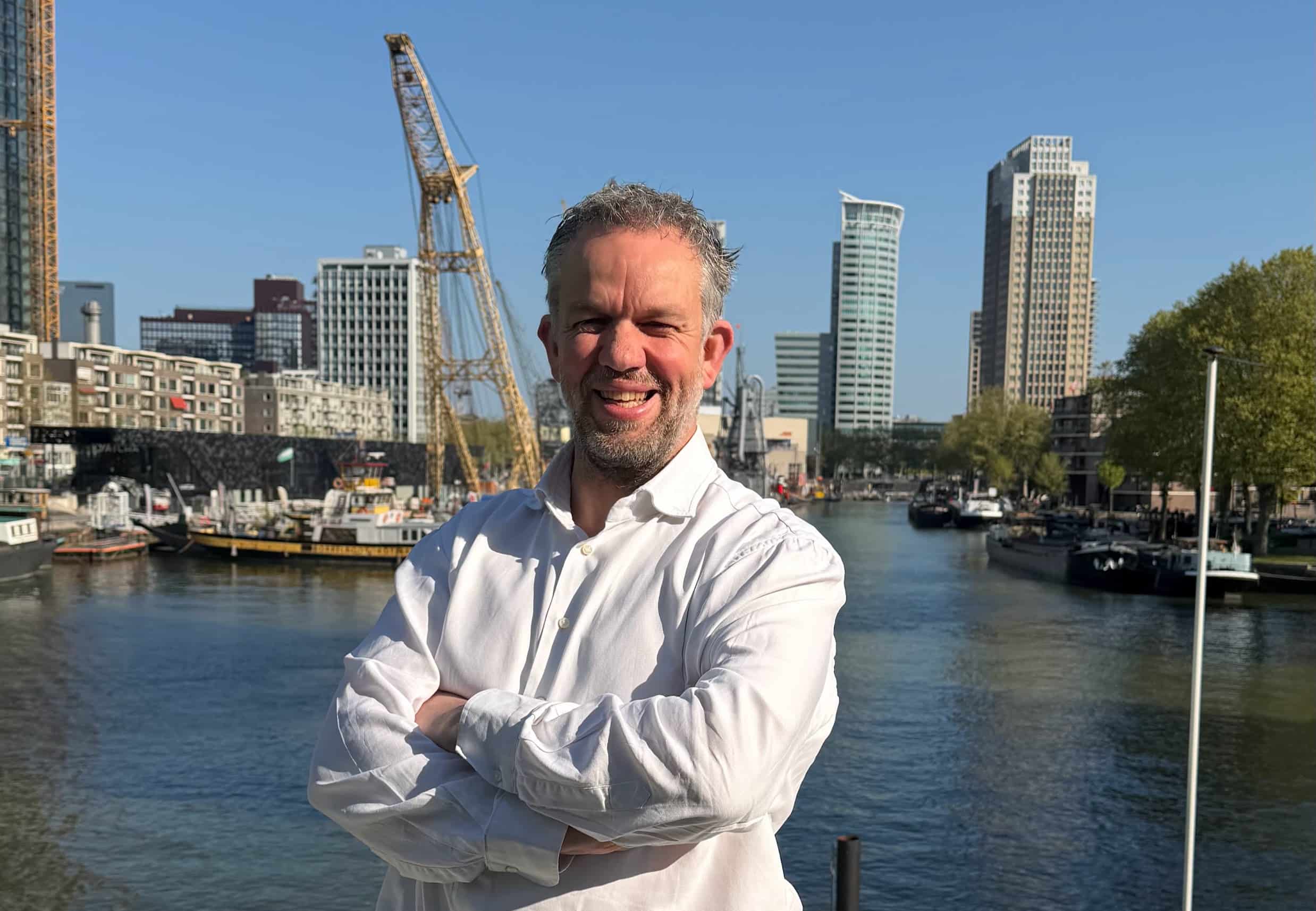 Pieter Slingerland aan de Rotterdamse haven
